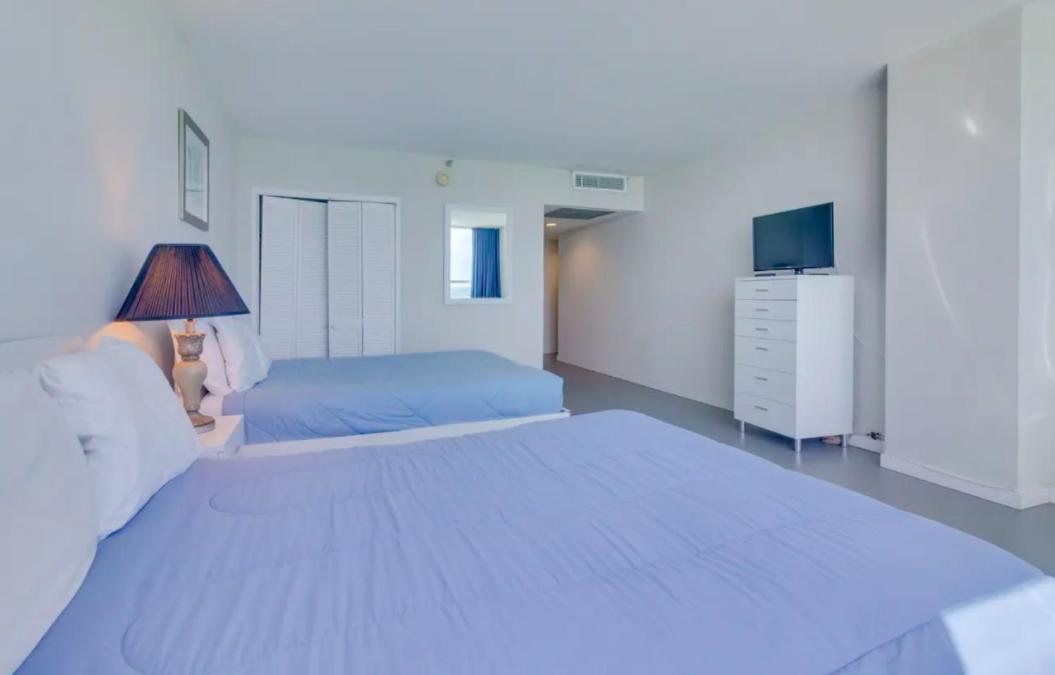 מיאמי ביץ' Castle 835 Oceanview Studio On Beach With Pool, Gym, Bars, And Free Parking מראה חיצוני תמונה